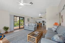 Joe's Beach House | Walk to IRB | Family Friendly - Image 3