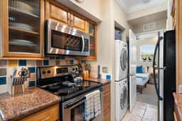 Retro Retreat in DTSP! Explore the downtown area! - Image 4