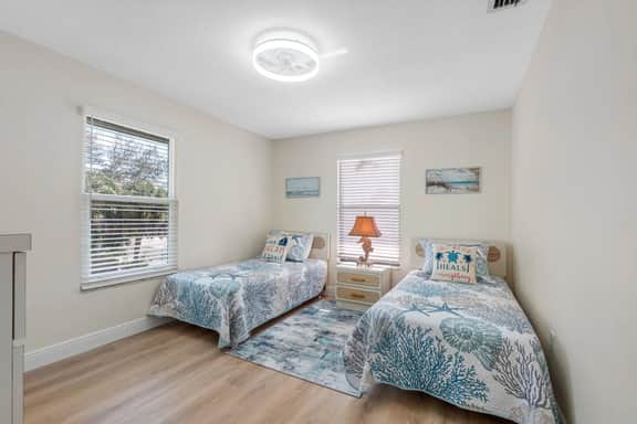Joe's Beach House | Walk to IRB | Family Friendly - Image 5