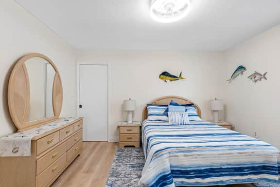 Joe's Beach House | Walk to IRB | Family Friendly - Image 4