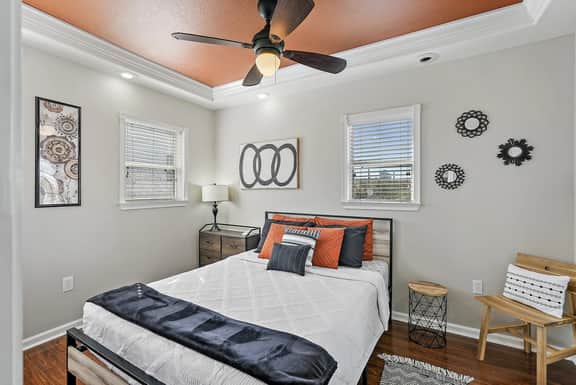 Live-Love-St Pete! Hipster 1 Bdrm Condo in DTSP! - Image 3