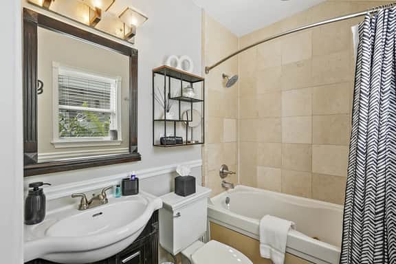 Live-Love-St Pete! Hipster 1 Bdrm Condo in DTSP! - Image 5