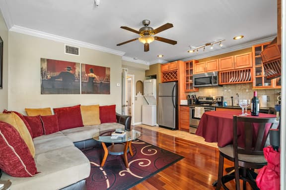Romance in the City! · 1 Bdrm Condo in the Heart of DTSP! - Image 1